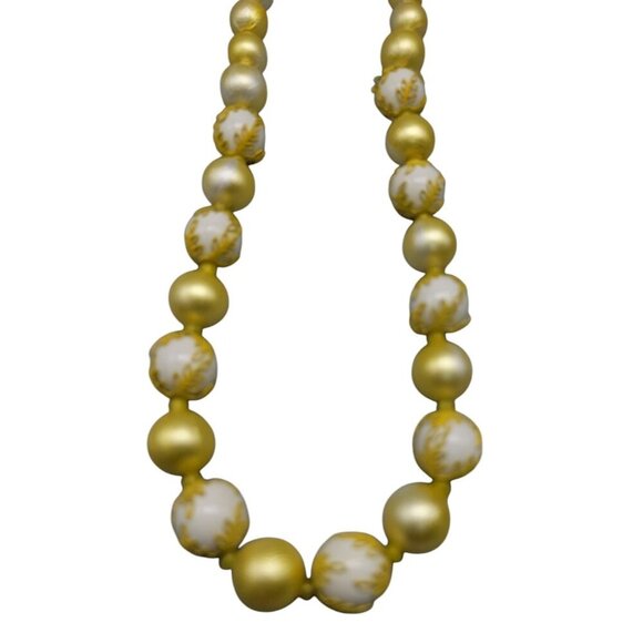 Hong Kong Ornate Detailed Beaded Necklace Handcrafted Yellow & White Beads 20" - Picture 11 of 14